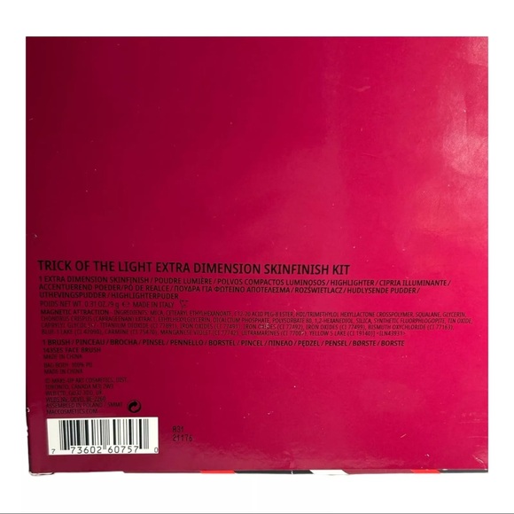 MAC - TRICK OF THE LIGHT EXTRA DIMENSION SKINFINISH KIT NEW! Collectible NIB - Picture 4 of 10